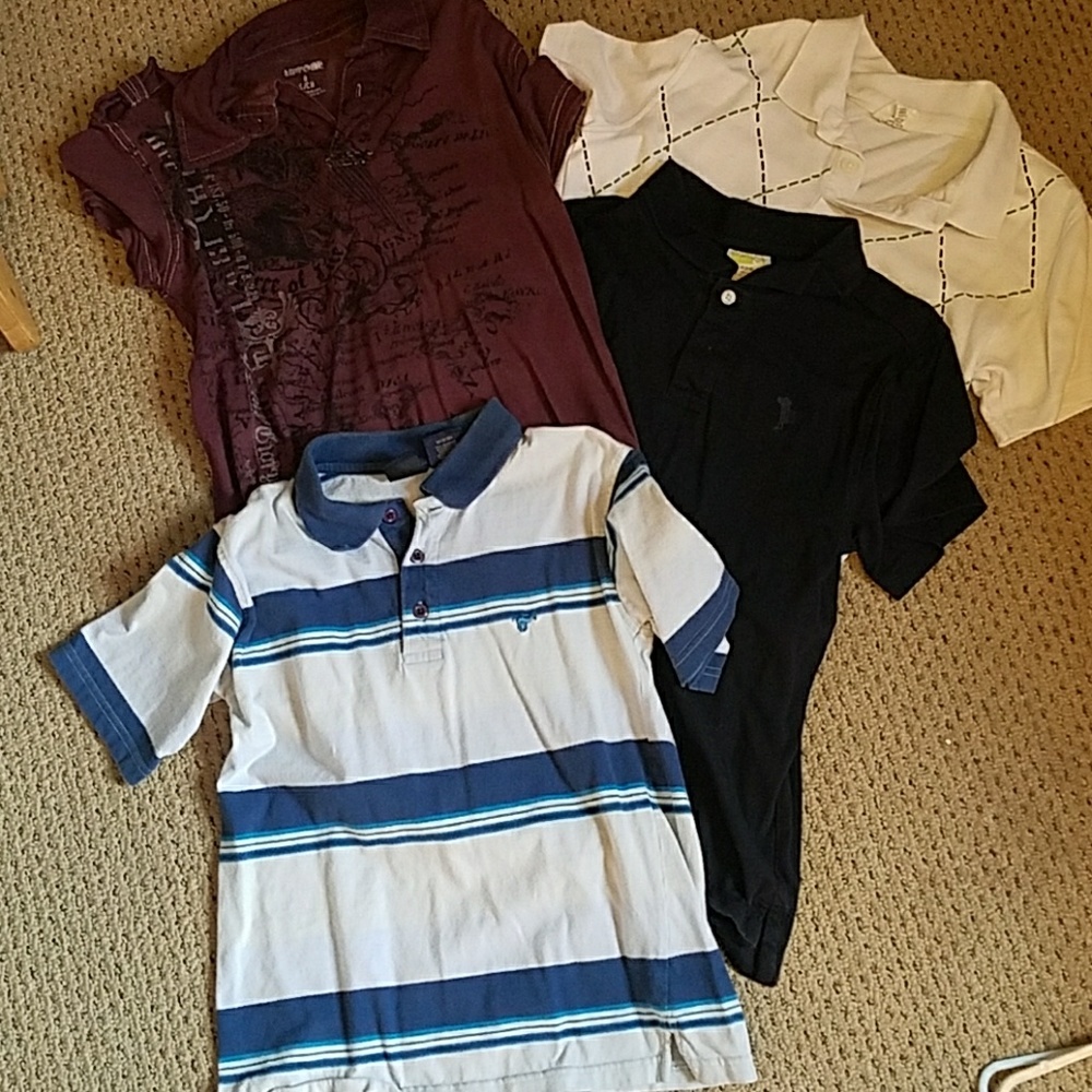 Bundle of 4 Boys polo shirts